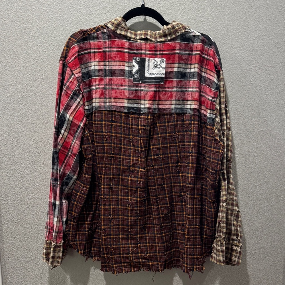 πΈβ¨ NWT POL Patchwork Plaid & Floral Button-Up Shirt β SZ S π - Picture 5 of 5